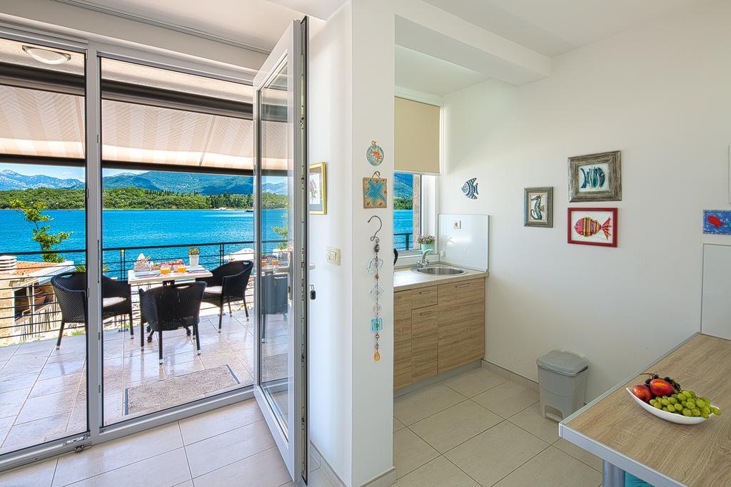 Aruba Apartments Tivat Bagian luar foto