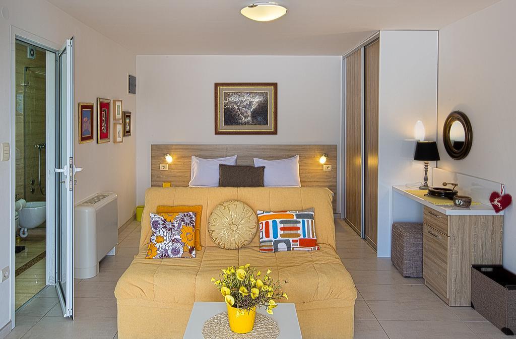 Aruba Apartments Tivat Bagian luar foto