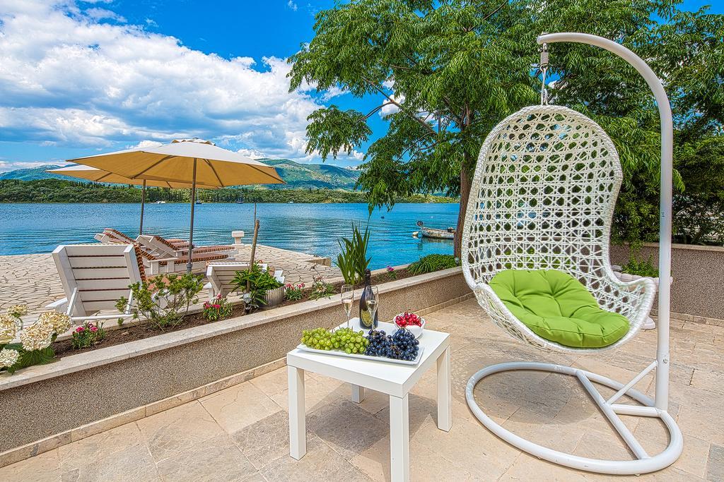 Aruba Apartments Tivat Bagian luar foto