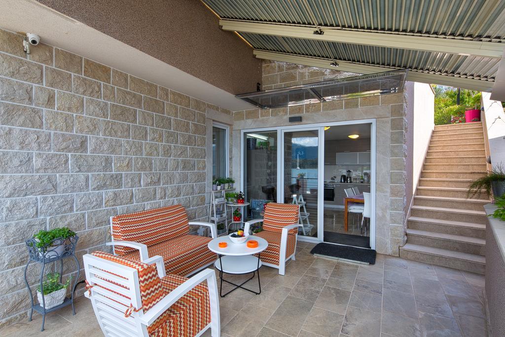 Aruba Apartments Tivat Bagian luar foto