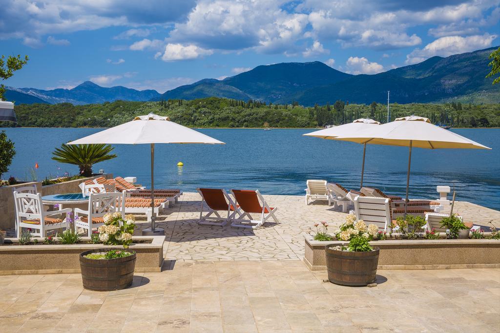 Aruba Apartments Tivat Bagian luar foto