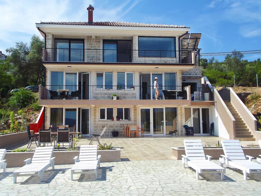 Aruba Apartments Tivat Bagian luar foto